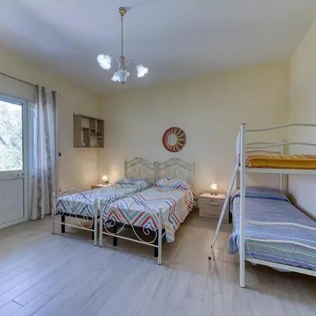 Elena Pescoluse By Salento Prime *